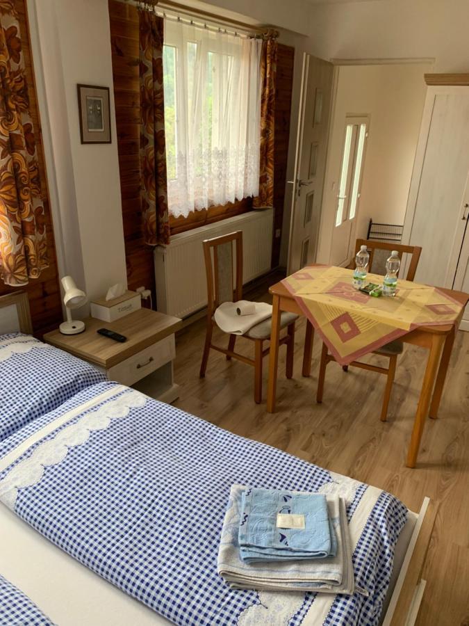 Privat Zelezny Brod公寓 外观 照片